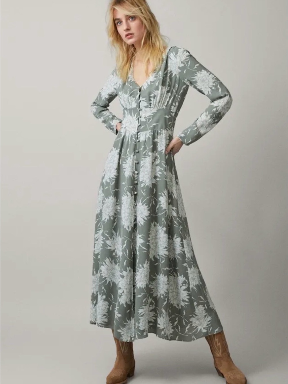 Massimo Dutti Sage Green Floral Button-Front Midi Dress